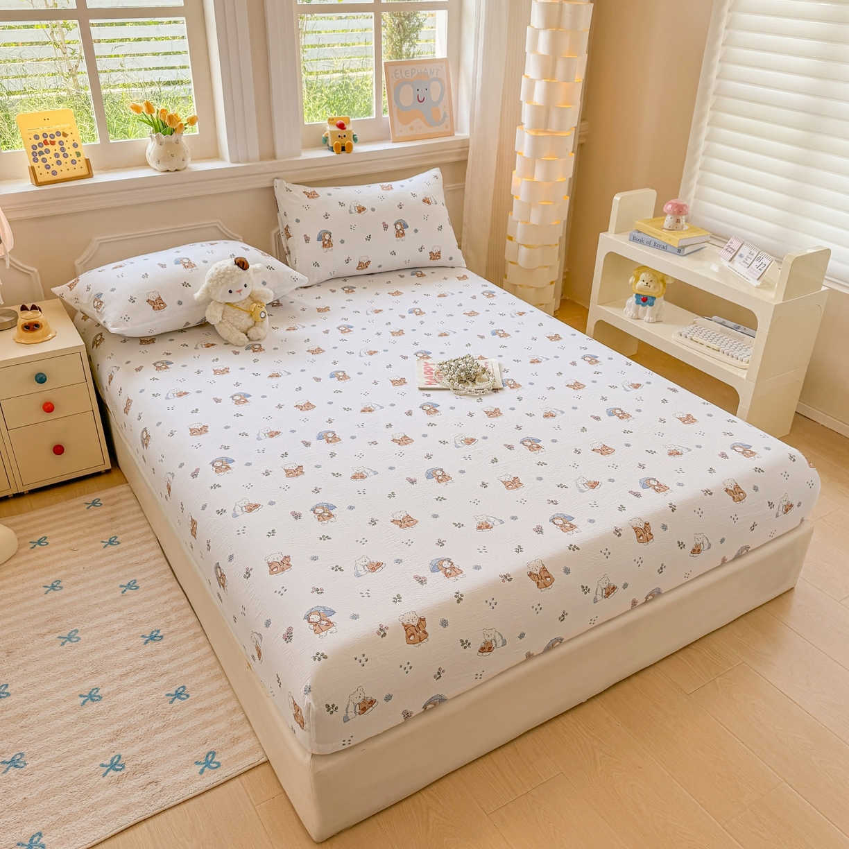 91家纺网 家纺一手货源 找家纺 汣沐生活 2025新款A类木棉双层纱印花床笠 小熊雨趣