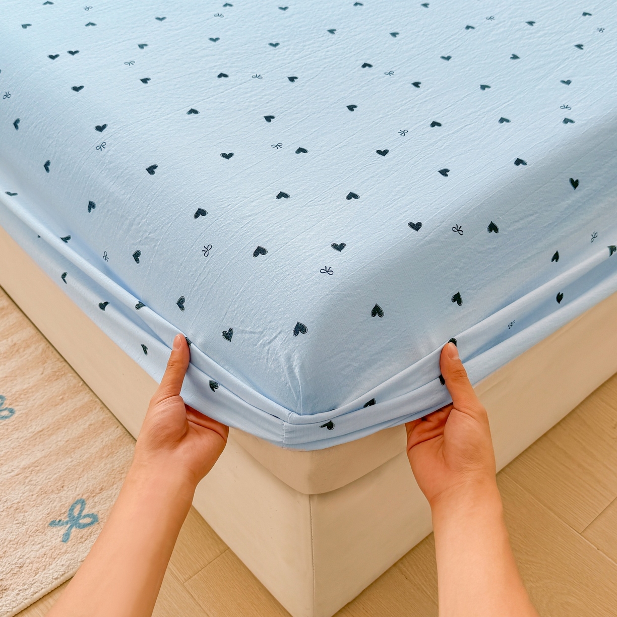 91家纺网 家纺一手货源 找家纺 汣沐生活 2025新款A类木棉双层纱印花床笠 心意满满