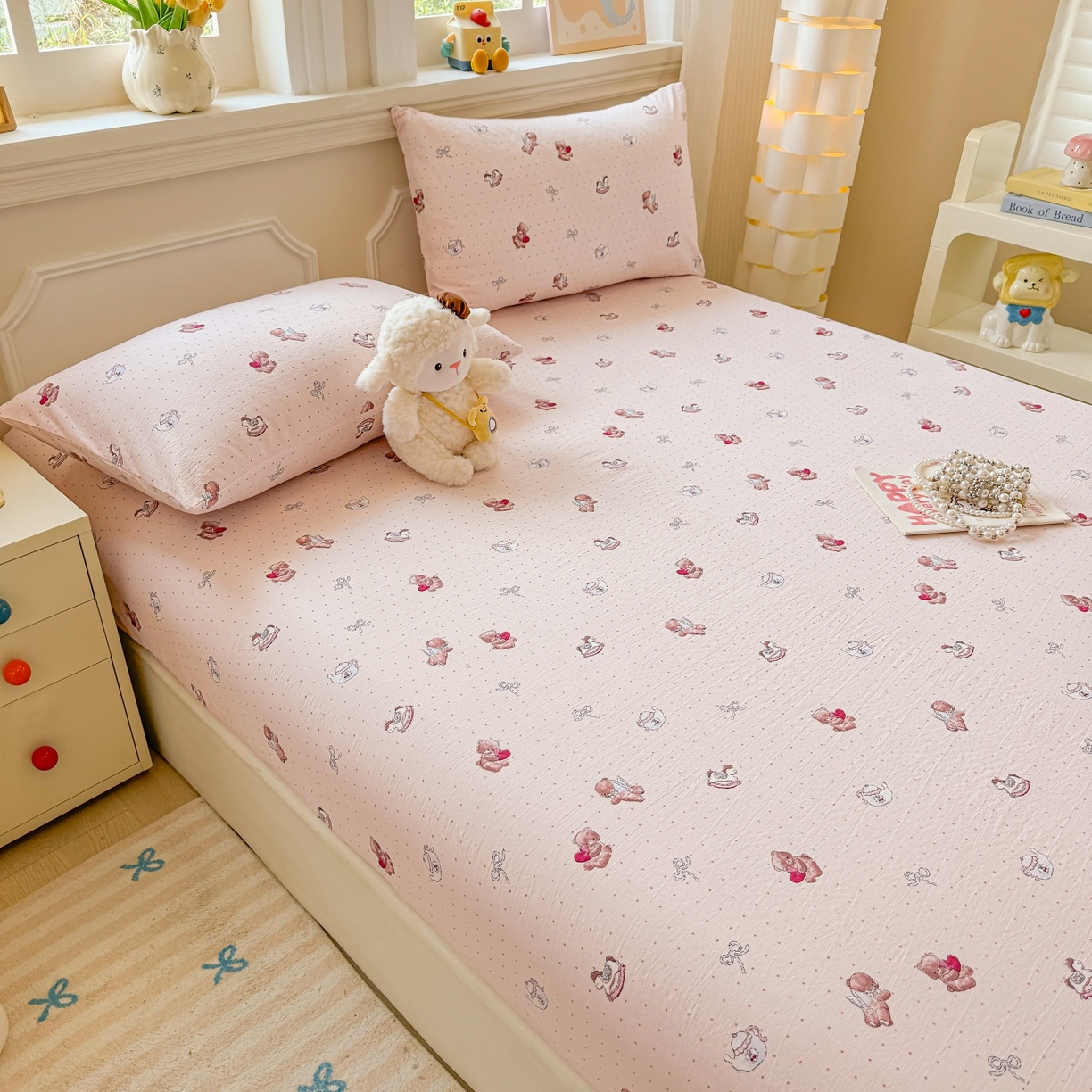 91家纺网 家纺一手货源 找家纺 汣沐生活 2025新款A类木棉双层纱印花床笠 小熊甜梦