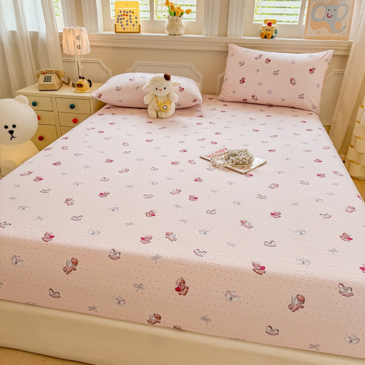 91家纺网 家纺一手货源 找家纺 汣沐生活 2025新款A类木棉双层纱印花床笠 小熊甜梦