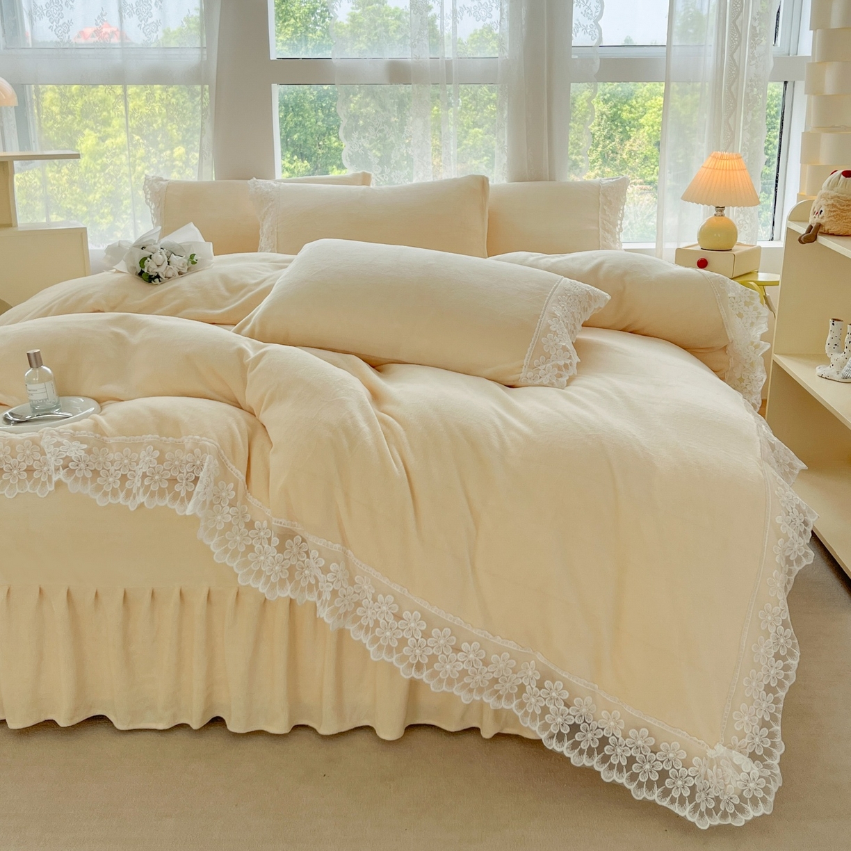 91家纺网 家纺一手货源 找家纺 汣沐生活 2025新款奶油风纯色牛奶绒花边四件套三件套 花边款-可可蛋奶