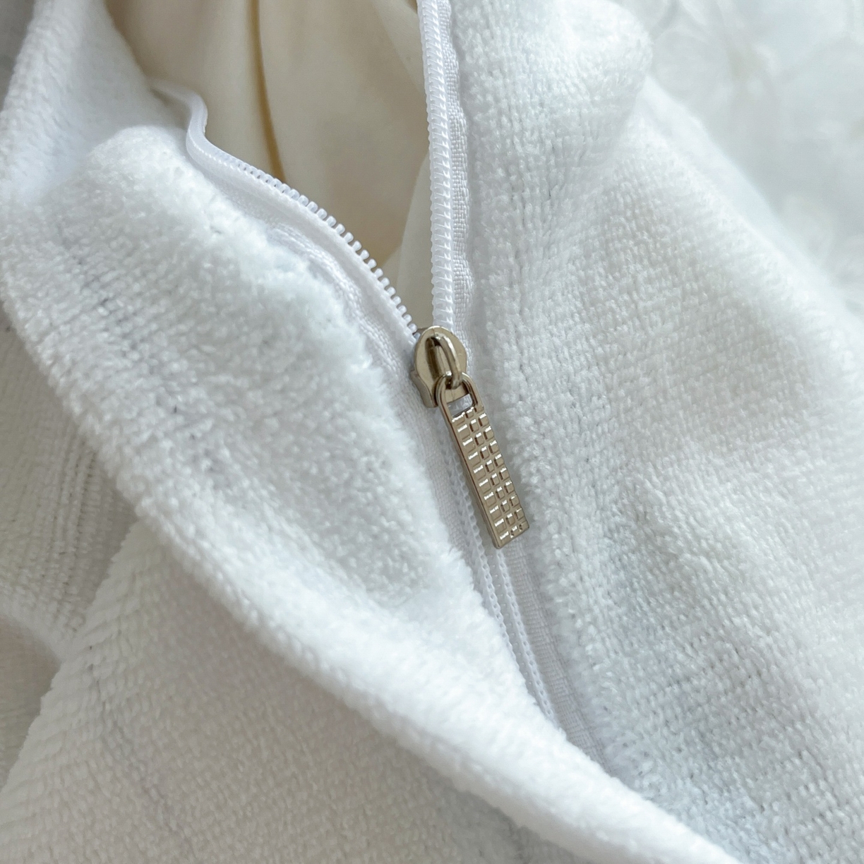 91家纺网 家纺一手货源 找家纺 （总）汣沐生活 2025新款奶油风纯色牛奶绒花边四件套三件套