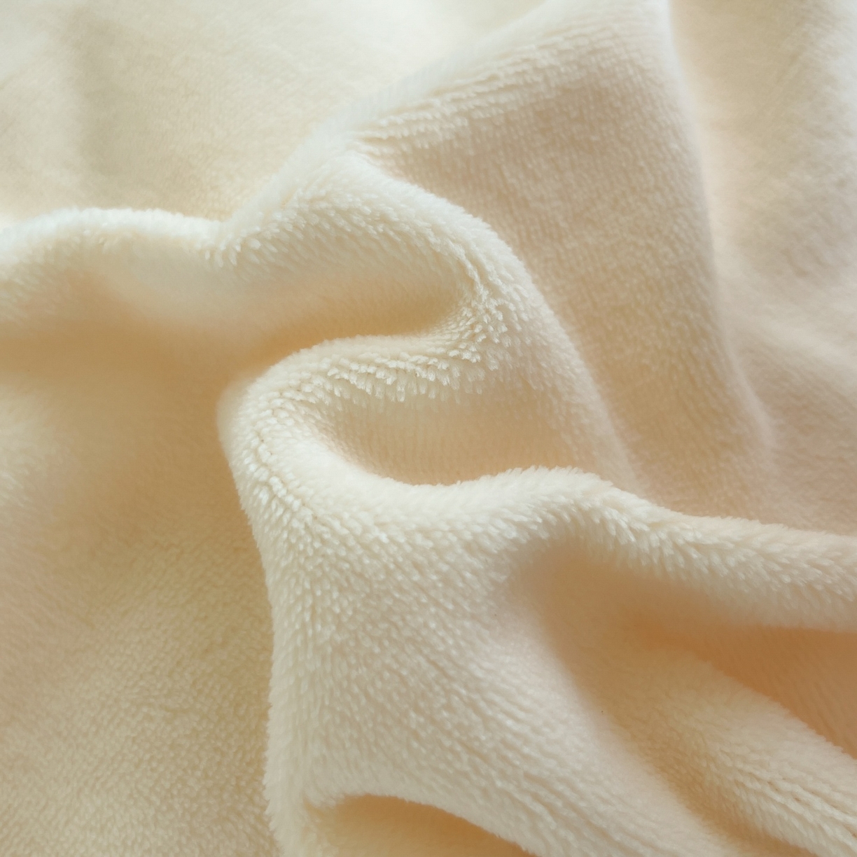 91家纺网 家纺一手货源 找家纺 汣沐生活 2025新款奶油风纯色牛奶绒花边四件套三件套 花边款-可可蛋奶