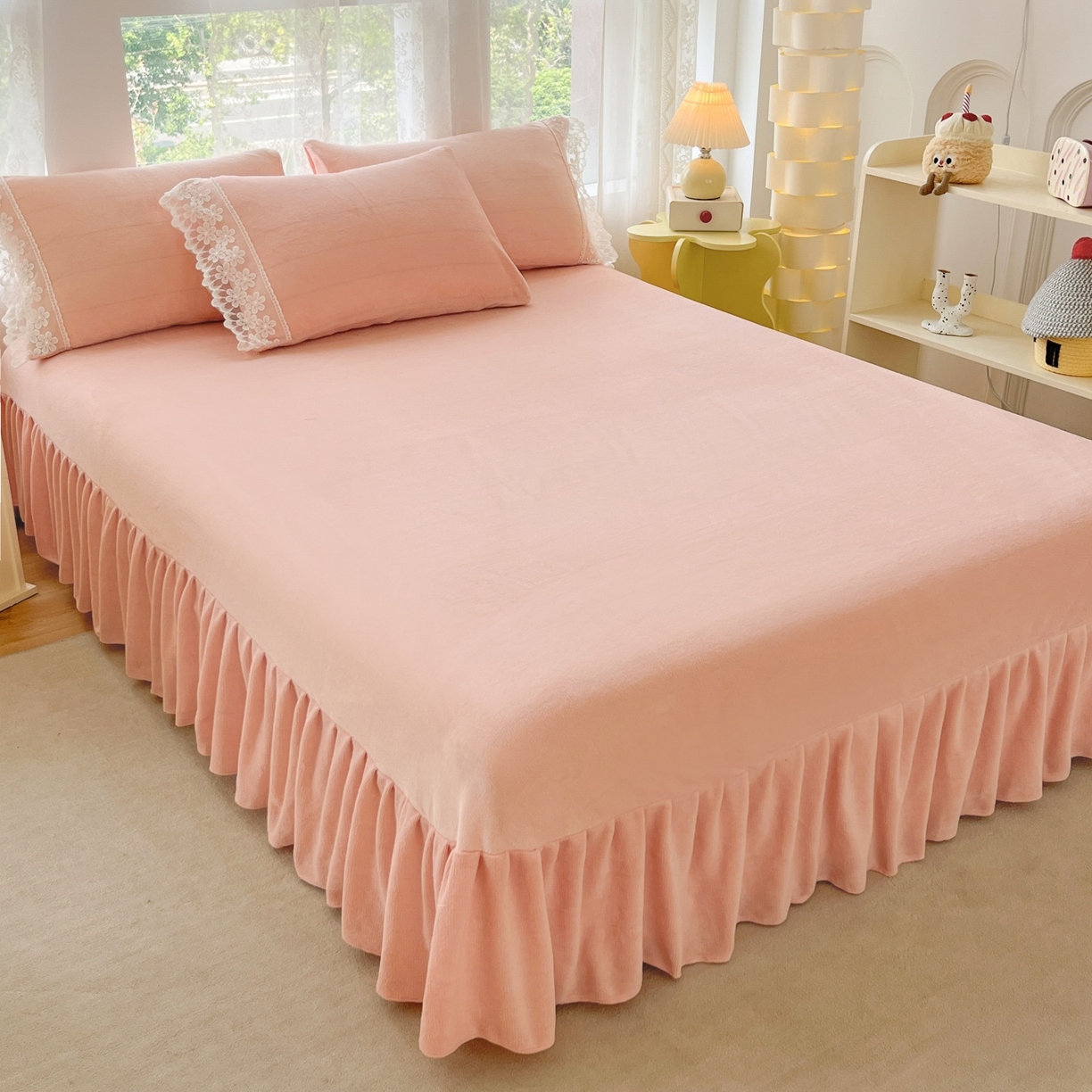 91家纺网 家纺一手货源 找家纺 汣沐生活 2025新款奶油风纯色牛奶绒花边四件套三件套 花边款-蜜桃清茶