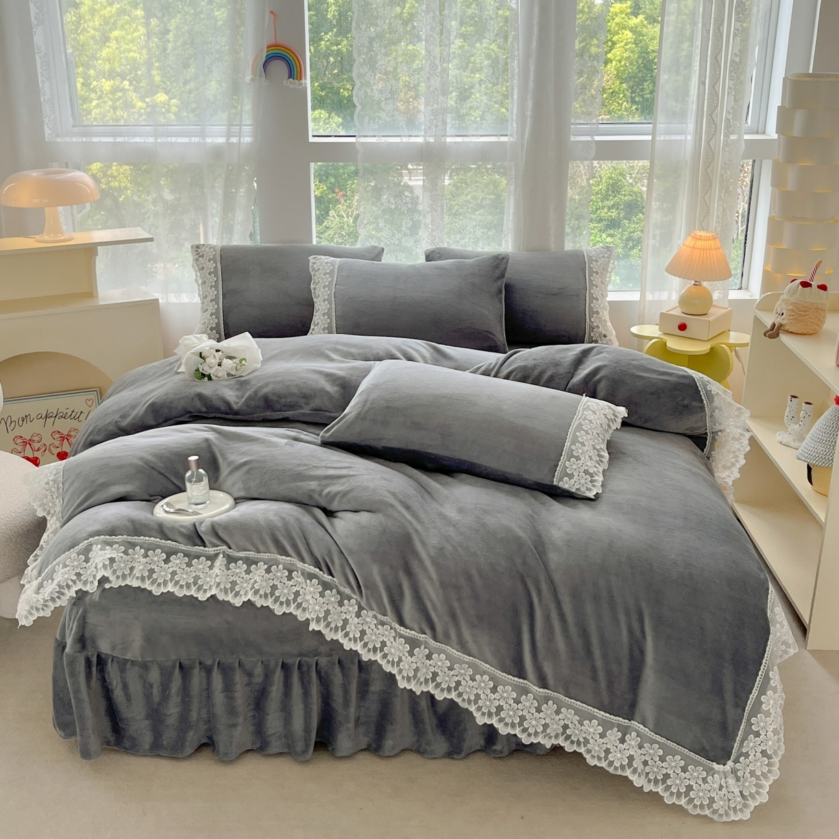 汣沐生活 2025新款奶油风纯色牛奶绒花边四件套三件套 花边款-雾霾深灰