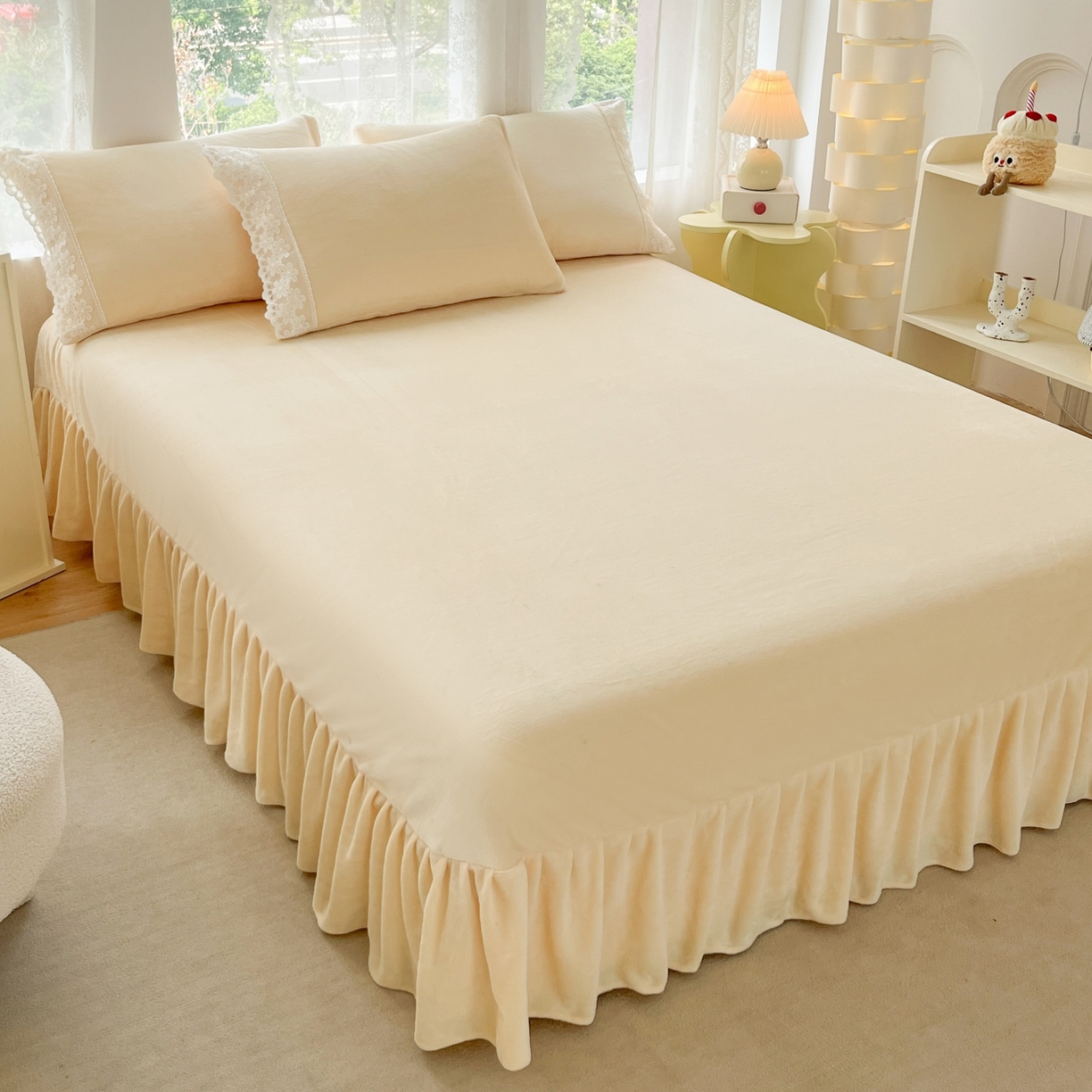 91家纺网 家纺一手货源 找家纺 汣沐生活 2025新款奶油风纯色牛奶绒花边四件套三件套 花边款-可可蛋奶