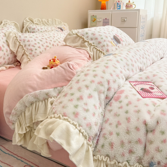 91家纺网 家纺一手货源 找家纺 米莱家纺 2025新款兔毛绒花边牛奶绒四件套 可爱兔