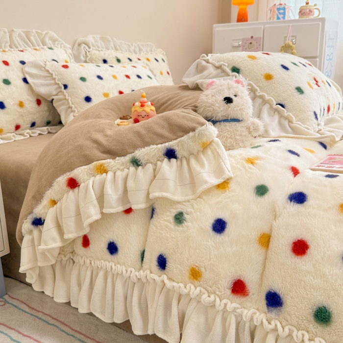 91家纺网 家纺一手货源 找家纺 米莱家纺 2025新款兔毛绒花边牛奶绒四件套 彩色圆点