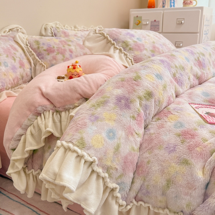 米莱家纺 2025新款兔毛绒花边牛奶绒四件套 繁花