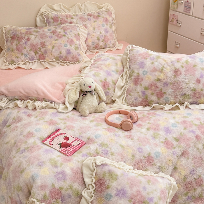 91家纺网 家纺一手货源 找家纺 米莱家纺 2025新款兔毛绒花边牛奶绒四件套 繁花