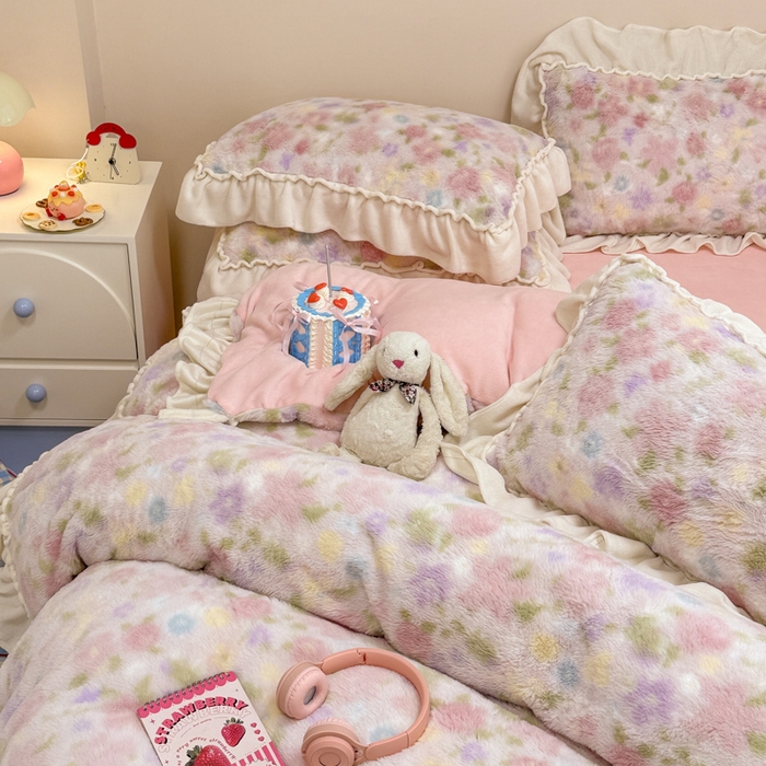 91家纺网 家纺一手货源 找家纺 米莱家纺 2025新款兔毛绒花边牛奶绒四件套 繁花