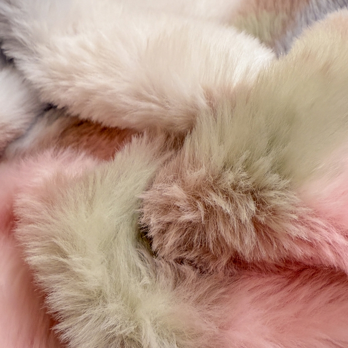 91家纺网 家纺一手货源 找家纺 米莱家纺 2025新款兔毛绒花边牛奶绒四件套 粉黛