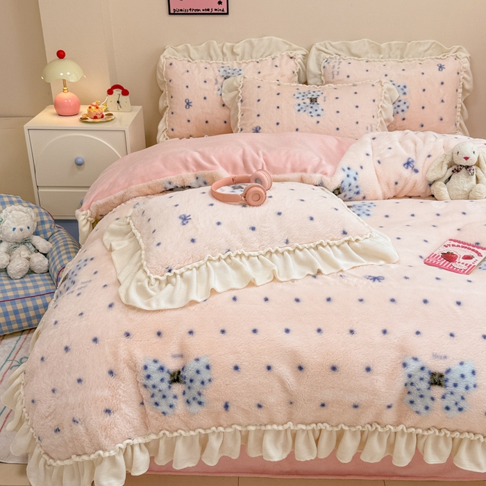 91家纺网 家纺一手货源 找家纺 米莱家纺 2025新款兔毛绒花边牛奶绒四件套 蝴蝶结