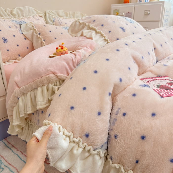 91家纺网 家纺一手货源 找家纺 米莱家纺 2025新款兔毛绒花边牛奶绒四件套 蝴蝶结