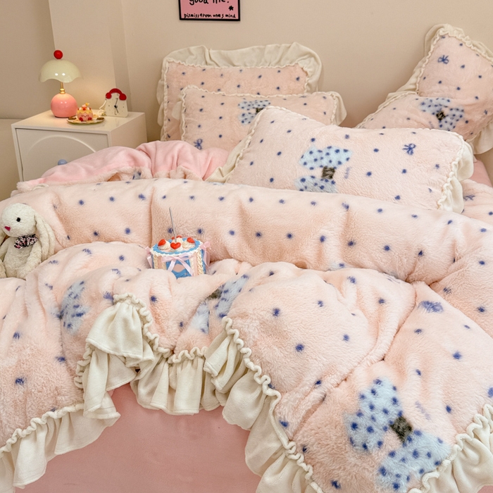 91家纺网 家纺一手货源 找家纺 米莱家纺 2025新款兔毛绒花边牛奶绒四件套 蝴蝶结