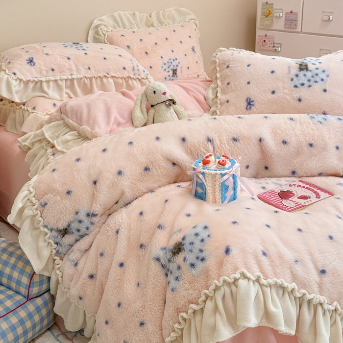 91家纺网 家纺一手货源 找家纺 米莱家纺 2025新款兔毛绒花边牛奶绒四件套 蝴蝶结