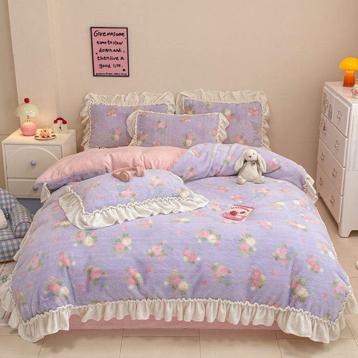 91家纺网 家纺一手货源 找家纺 米莱家纺 2025新款兔毛绒花边牛奶绒四件套 蔷薇