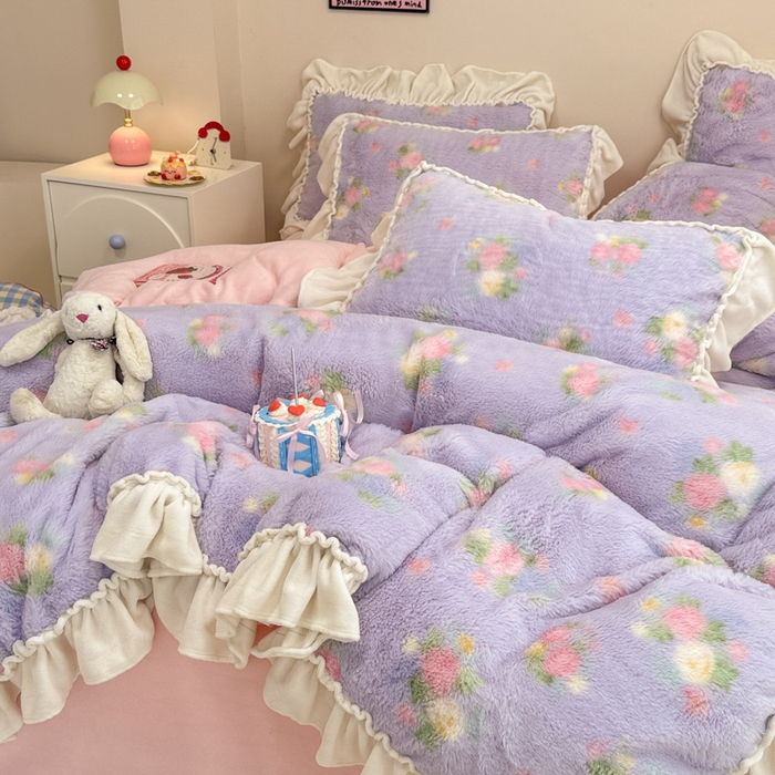 91家纺网 家纺一手货源 找家纺 米莱家纺 2025新款兔毛绒花边牛奶绒四件套 蔷薇