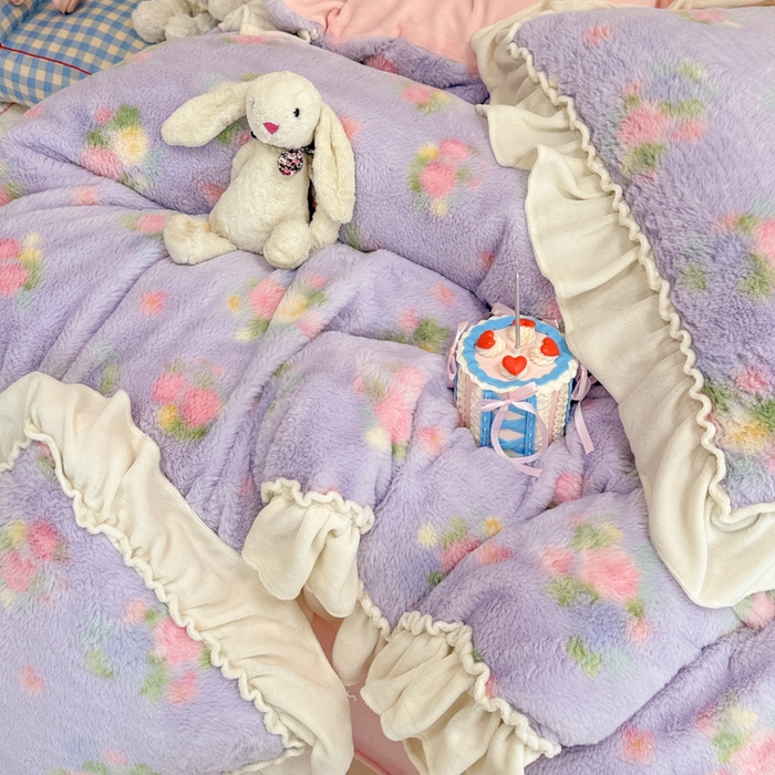 91家纺网 家纺一手货源 找家纺 米莱家纺 2025新款兔毛绒花边牛奶绒四件套 蔷薇