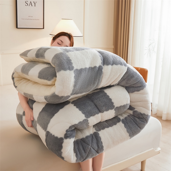 91家纺网 家纺一手货源 找家纺 爱屋及屋 2025新款北极绒双面绒牛奶绒棋盘格冬被被子被芯 棋盘-灰白格