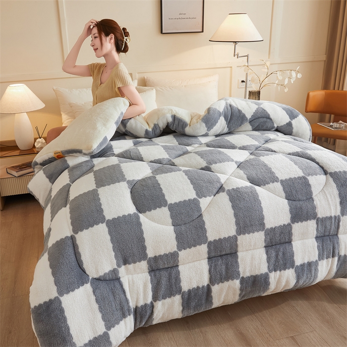 91家纺网 家纺一手货源 找家纺 爱屋及屋 2025新款北极绒双面绒牛奶绒棋盘格冬被被子被芯 棋盘-灰白格