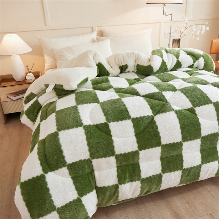 91家纺网 家纺一手货源 找家纺 爱屋及屋 2025新款北极绒双面绒牛奶绒棋盘格冬被被子被芯 棋盘-绿白格