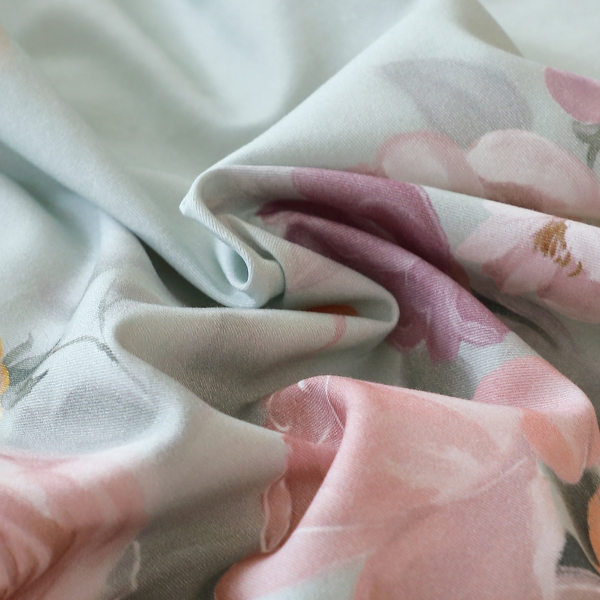 91家纺网 家纺一手货源 找家纺 馨雅家纺 2025新款全棉磨毛数码印花单品被套 花落莉亚-绿