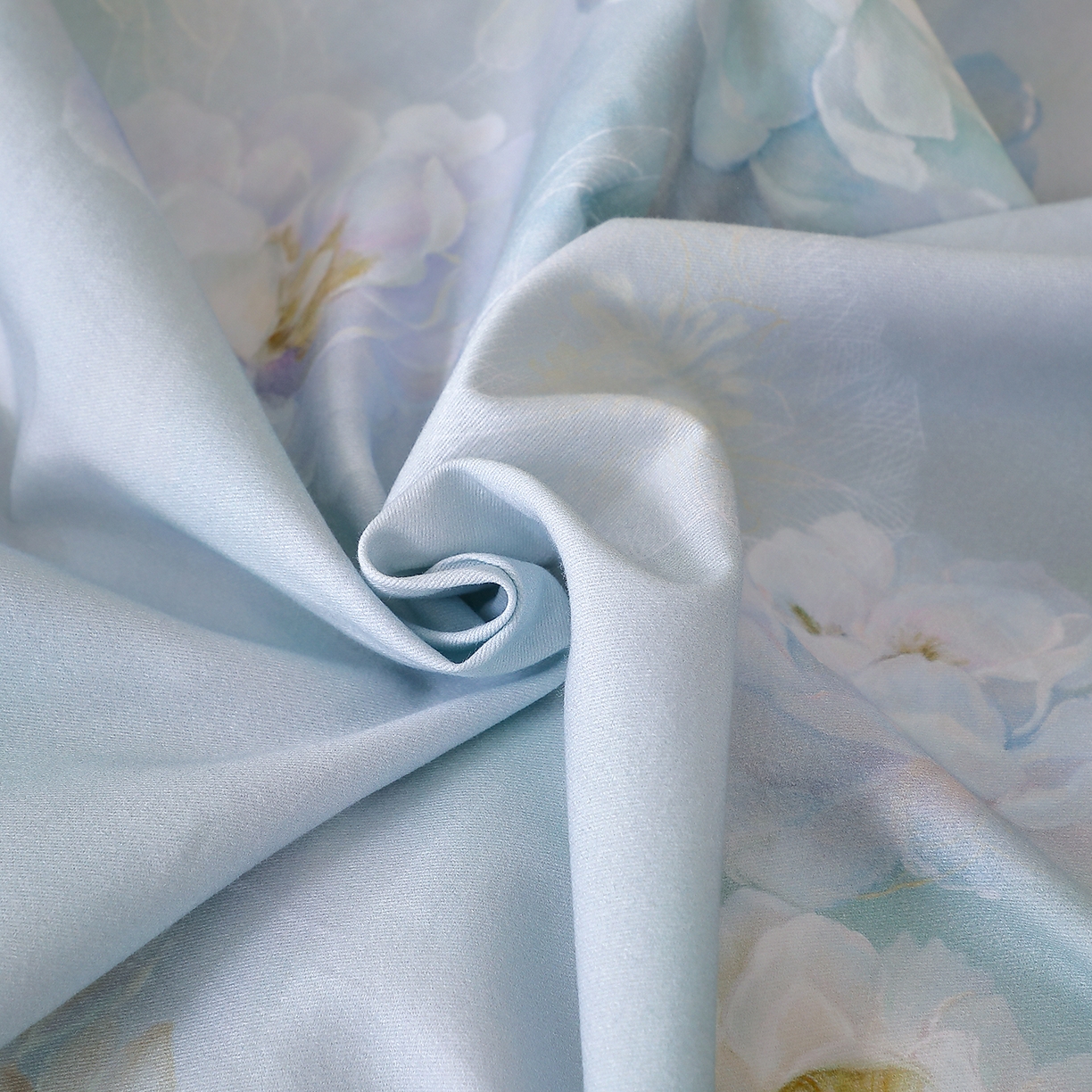 91家纺网 家纺一手货源 找家纺 馨雅家纺 2025新款全棉磨毛数码印花单品被套 花香满泾-绿