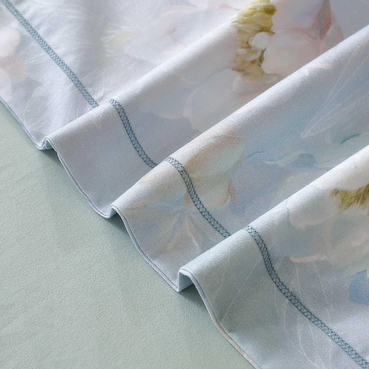 91家纺网 家纺一手货源 找家纺 馨雅家纺 2025新款全棉磨毛数码印花单品被套 花香满泾-绿