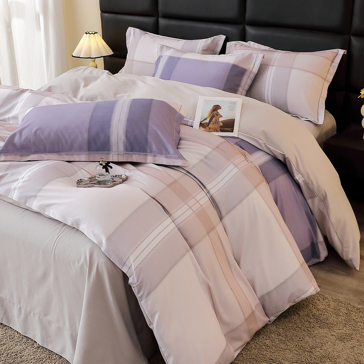 91家纺网 家纺一手货源 找家纺 馨雅家纺 2025新款全棉磨毛数码印花四件套 卡奈-兰