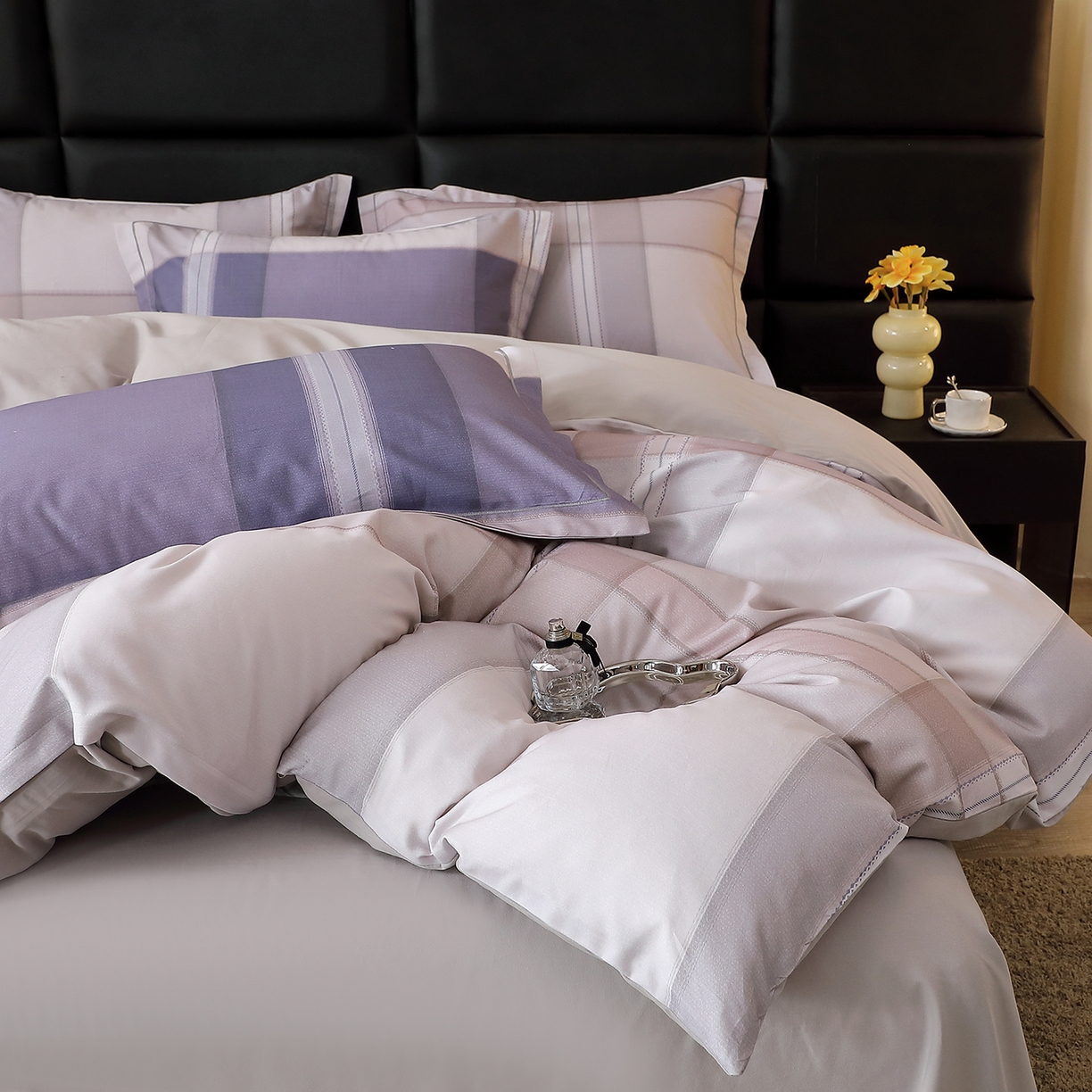 91家纺网 家纺一手货源 找家纺 馨雅家纺 2025新款全棉磨毛数码印花四件套 卡奈-兰