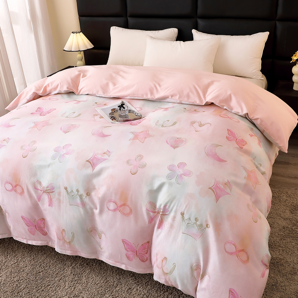 91家纺网 家纺一手货源 找家纺 馨雅家纺 2025新款全棉磨毛数码印花单品被套 娜拉-粉