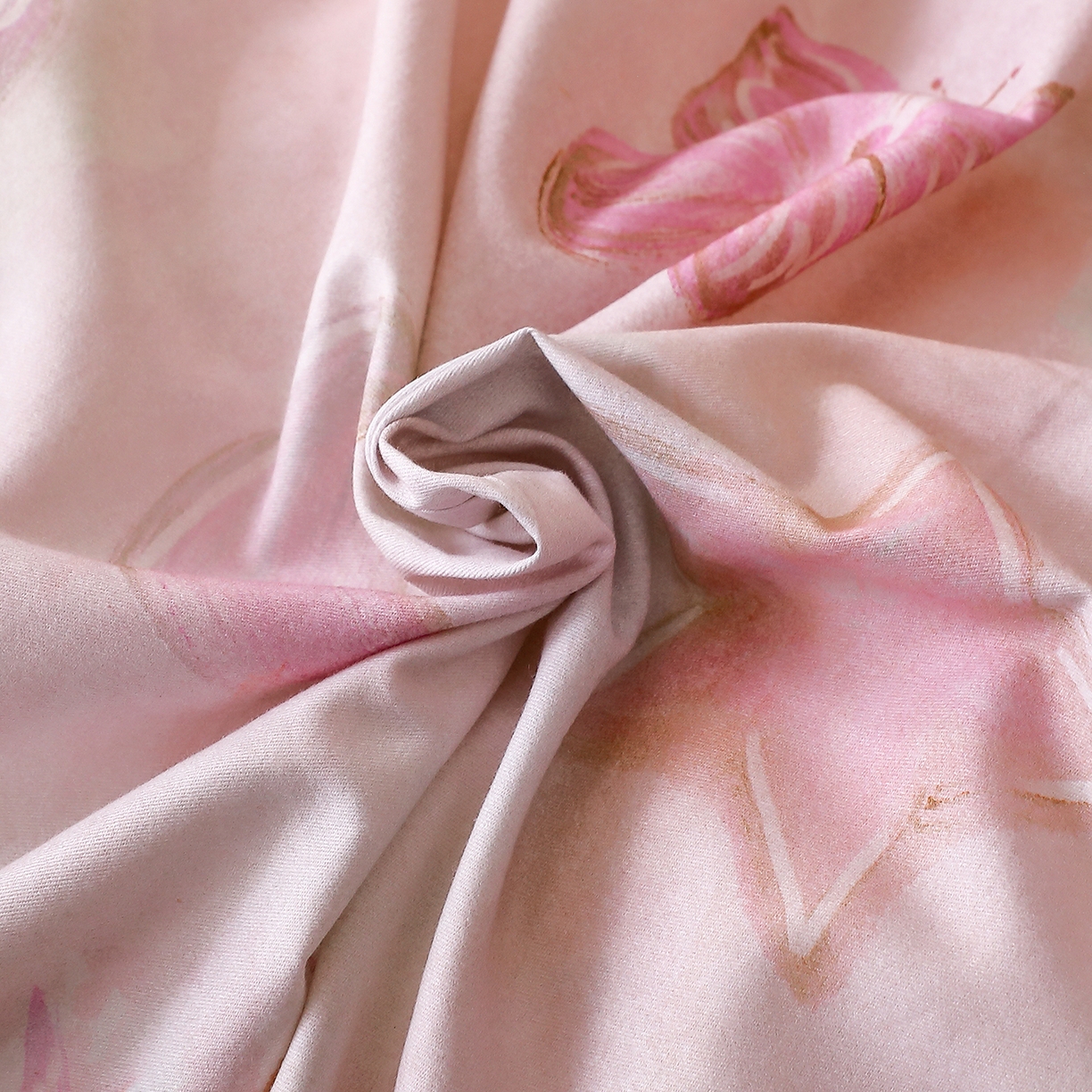 91家纺网 家纺一手货源 找家纺 馨雅家纺 2025新款全棉磨毛数码印花单品被套 娜拉-粉