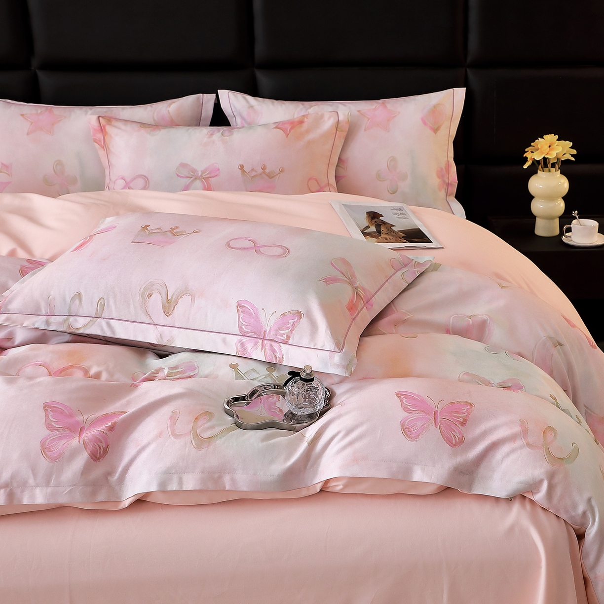 91家纺网 家纺一手货源 找家纺 馨雅家纺 2025新款全棉磨毛数码印花四件套 娜拉-粉