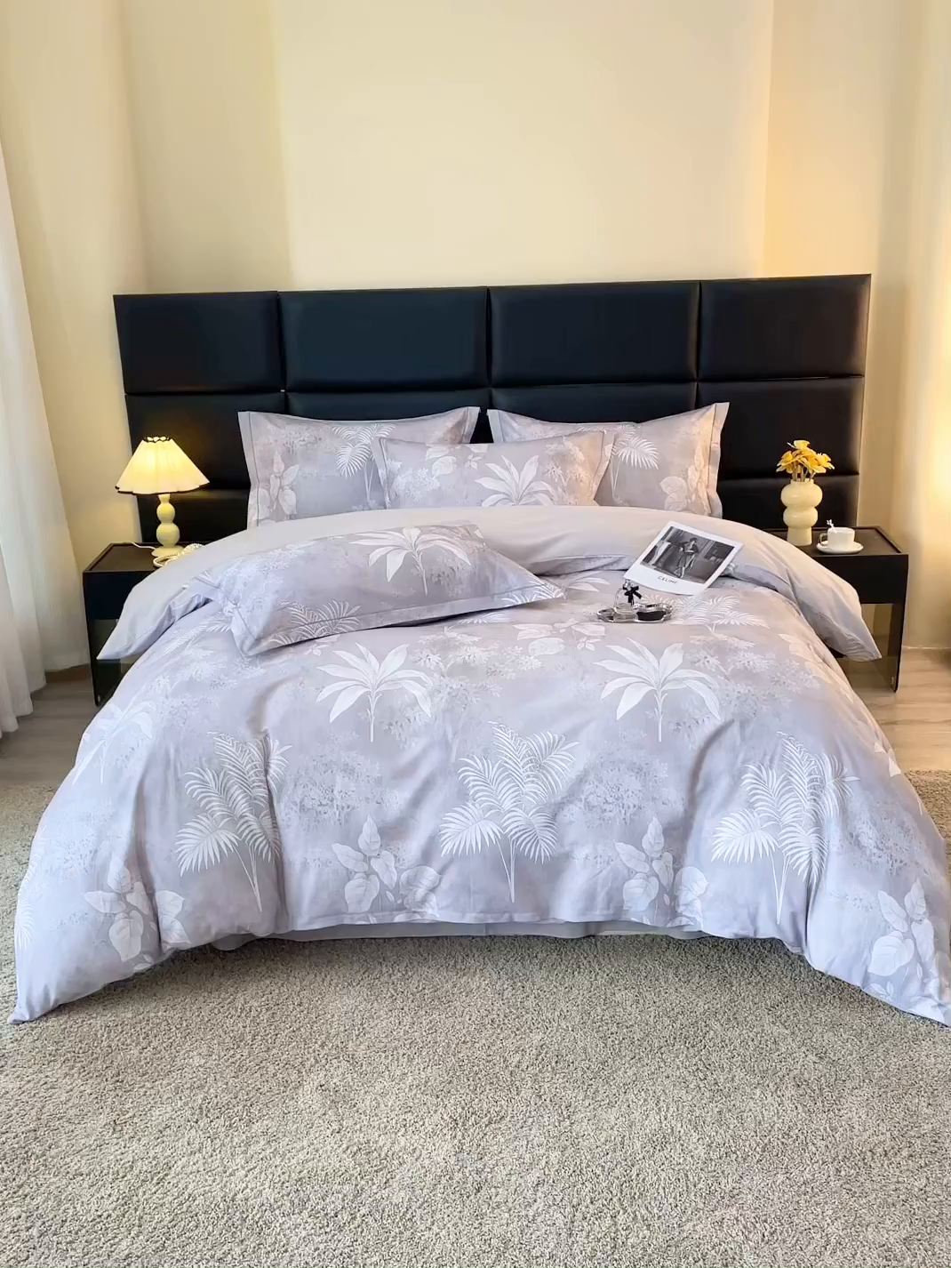 91家纺网 家纺一手货源 找家纺 馨雅家纺 2025新款全棉磨毛数码印花四件套 晴岛晚风-灰