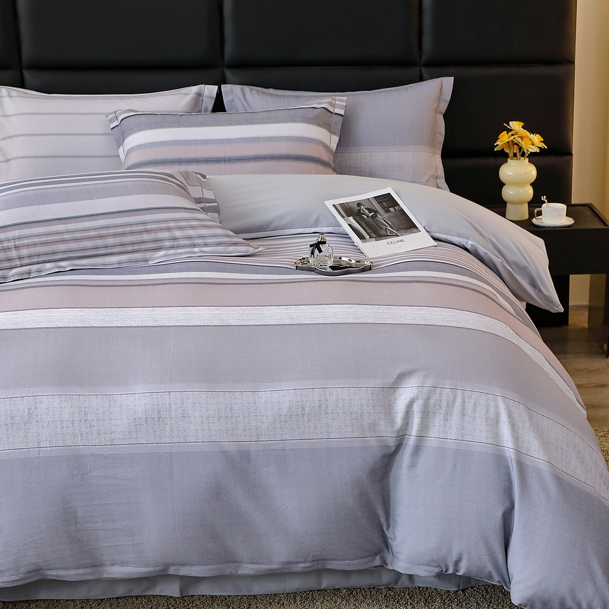 91家纺网 家纺一手货源 找家纺 馨雅家纺 2025新款全棉磨毛数码印花四件套 维斯塔-灰