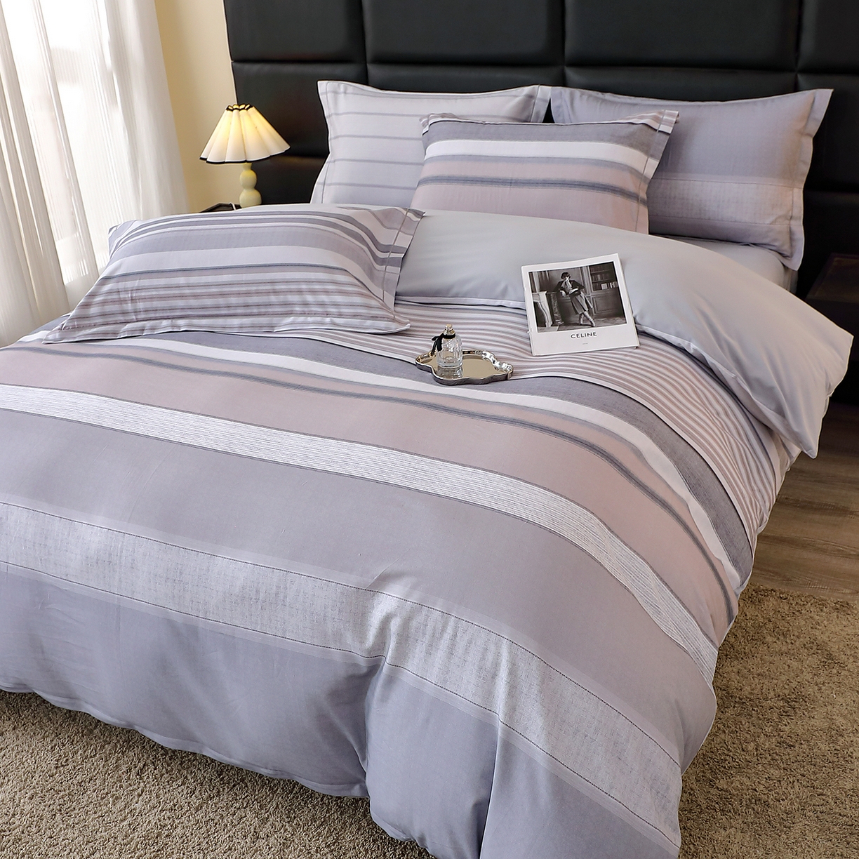 91家纺网 家纺一手货源 找家纺 馨雅家纺 2025新款全棉磨毛数码印花四件套 维斯塔-灰