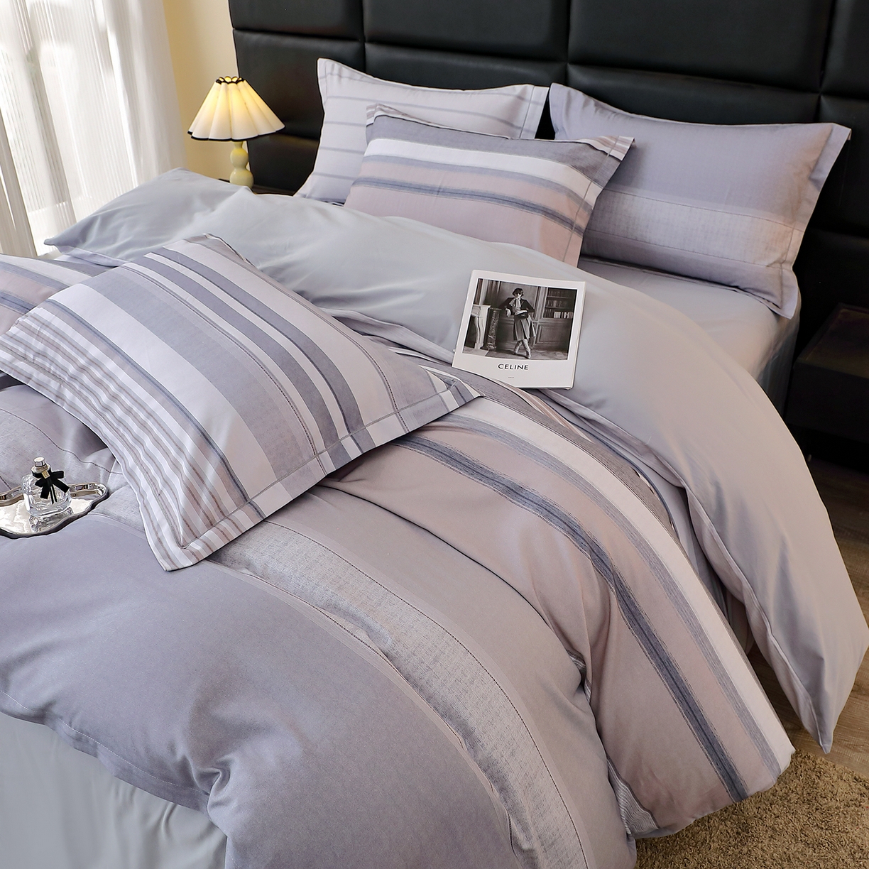 91家纺网 家纺一手货源 找家纺 馨雅家纺 2025新款全棉磨毛数码印花四件套 维斯塔-灰