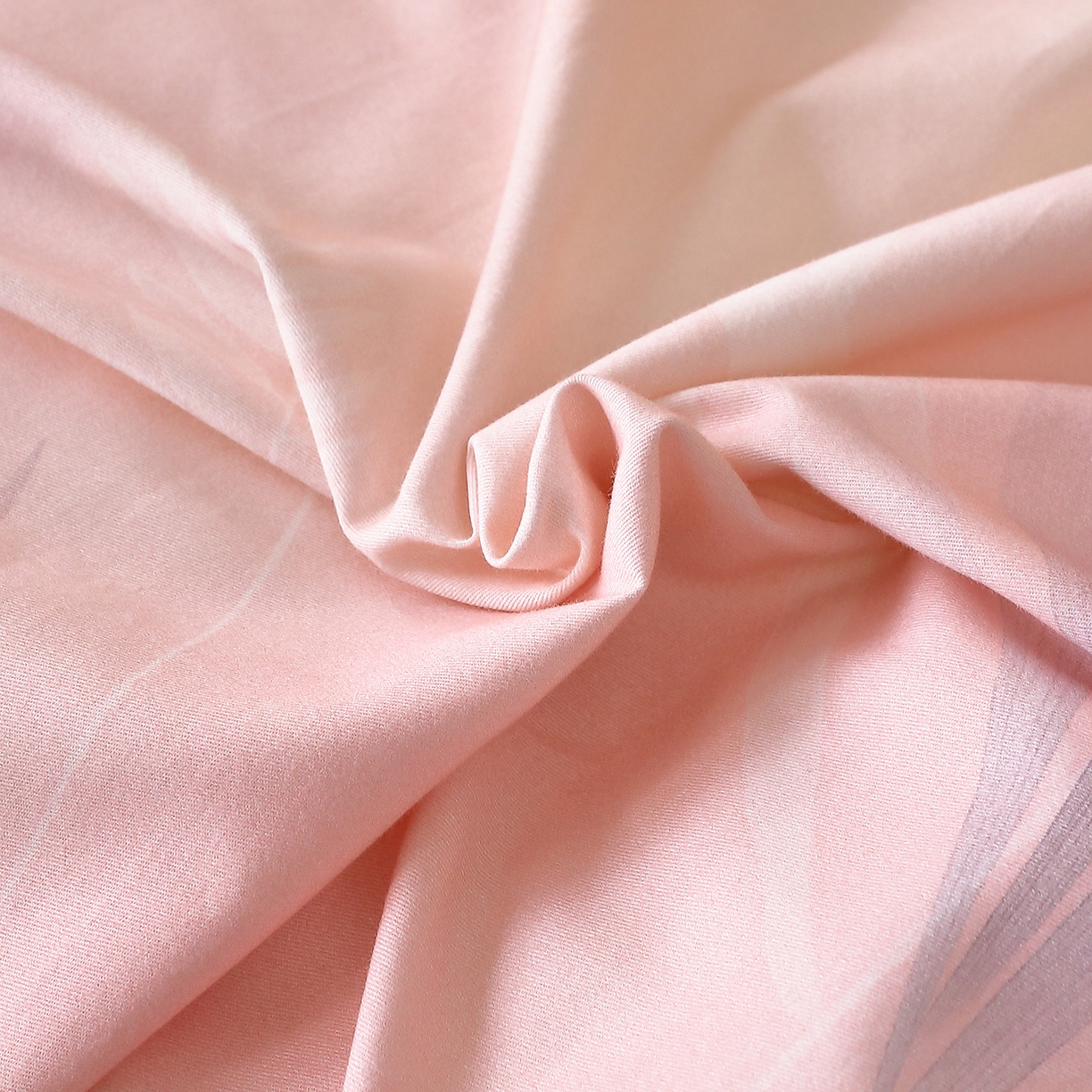 91家纺网 家纺一手货源 找家纺 馨雅家纺 2025新款全棉磨毛数码印花单品被套 一隅花町-粉