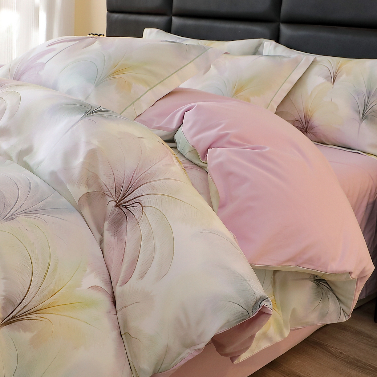 91家纺网 家纺一手货源 找家纺 馨雅家纺 2025新款全棉磨毛数码印花四件套 夏有乔木-粉