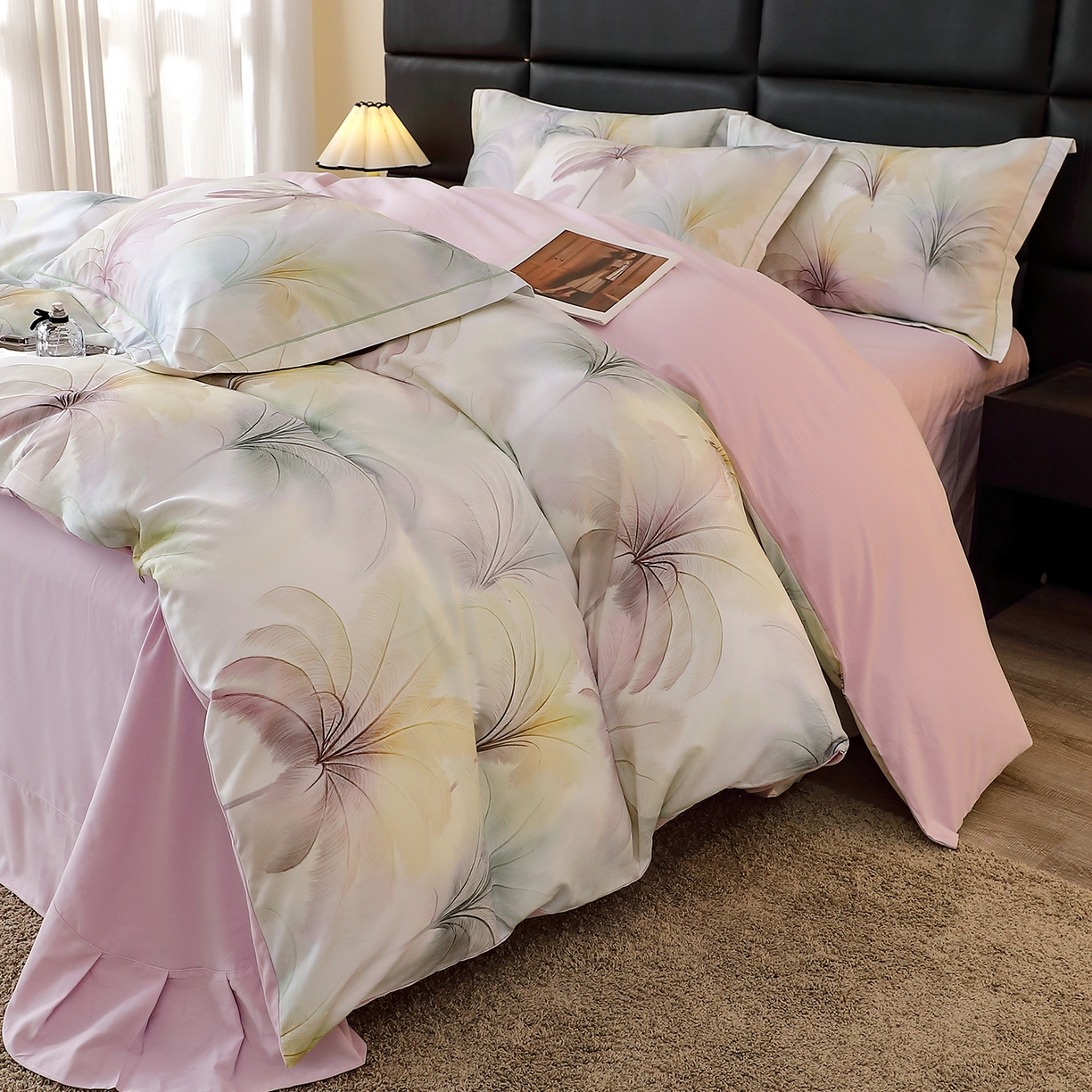 91家纺网 家纺一手货源 找家纺 馨雅家纺 2025新款全棉磨毛数码印花四件套 夏有乔木-粉