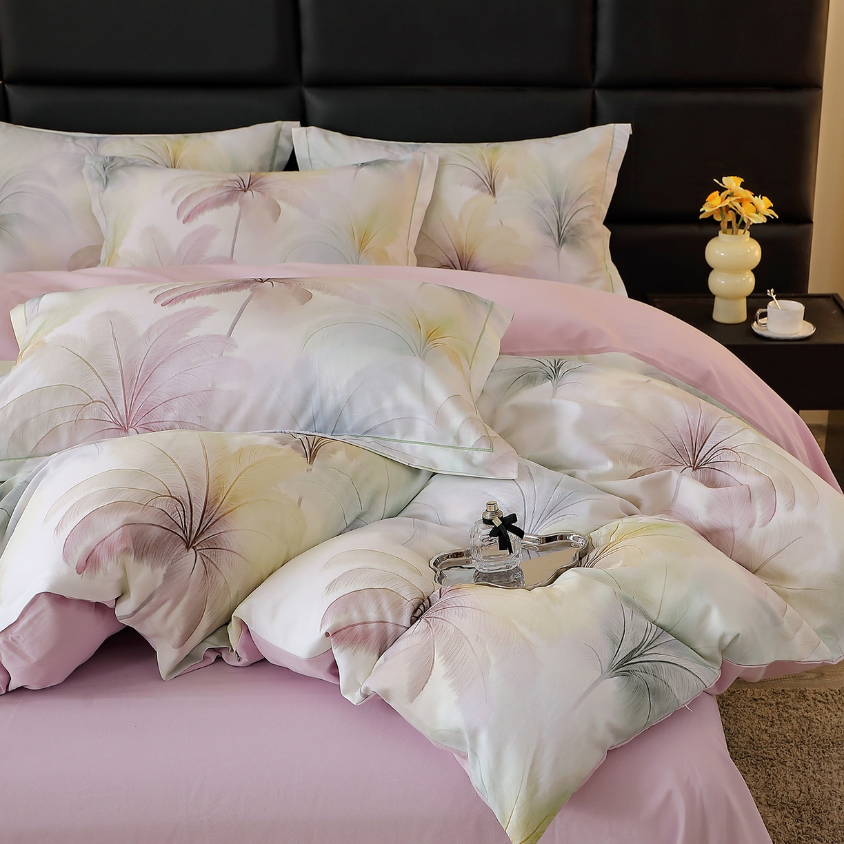 91家纺网 家纺一手货源 找家纺 馨雅家纺 2025新款全棉磨毛数码印花四件套 夏有乔木-粉