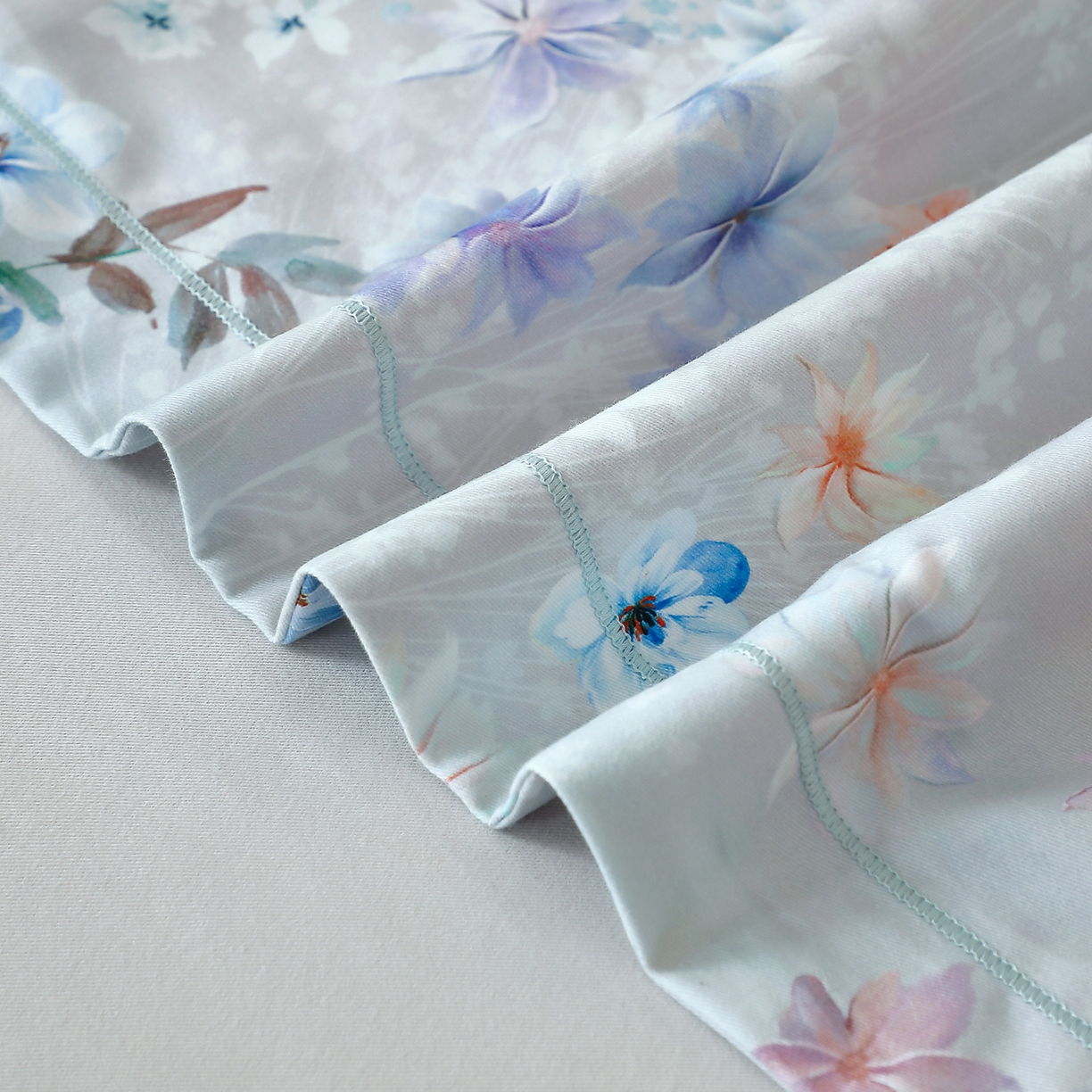 91家纺网 家纺一手货源 找家纺 馨雅家纺 2025新款全棉磨毛数码印花单品被套 云茉花间-兰