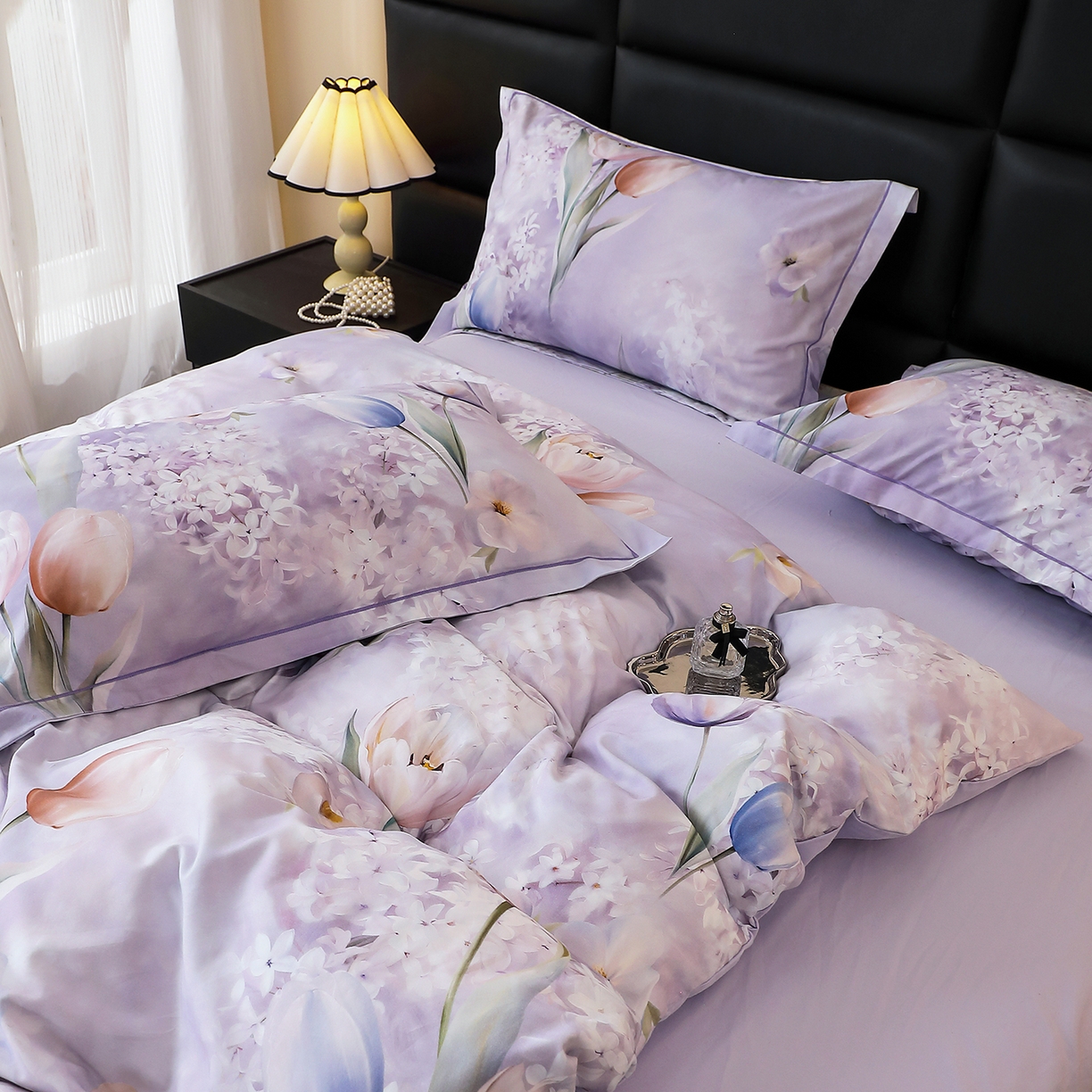 91家纺网 家纺一手货源 找家纺 馨雅家纺 2025新款全棉磨毛数码印花四件套 郁花町-紫