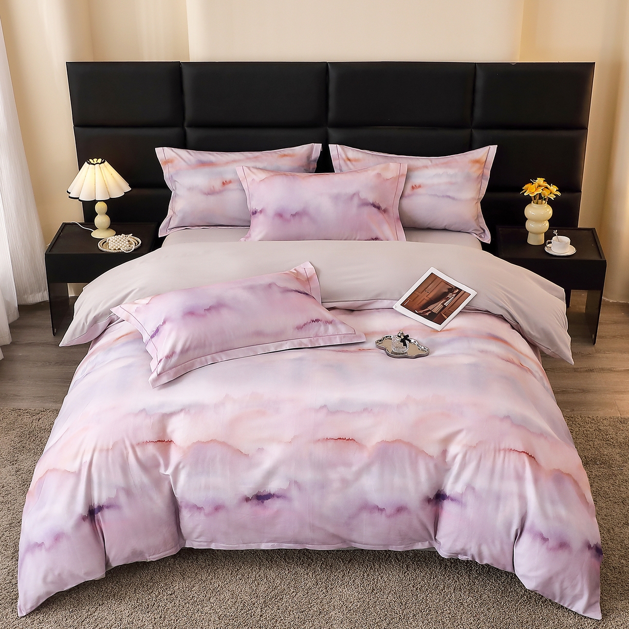 91家纺网 家纺一手货源 找家纺 馨雅家纺 2025新款全棉磨毛数码印花四件套 云霞-粉