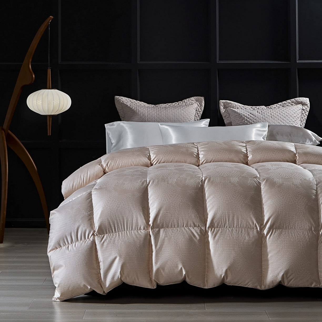 91家纺网 家纺一手货源 找家纺 （总）暖羽屋羽绒馆 2025新款95鸭绒95绒子含量超精密金银丝大提花冬被羽绒被子双人羽绒春秋被芯