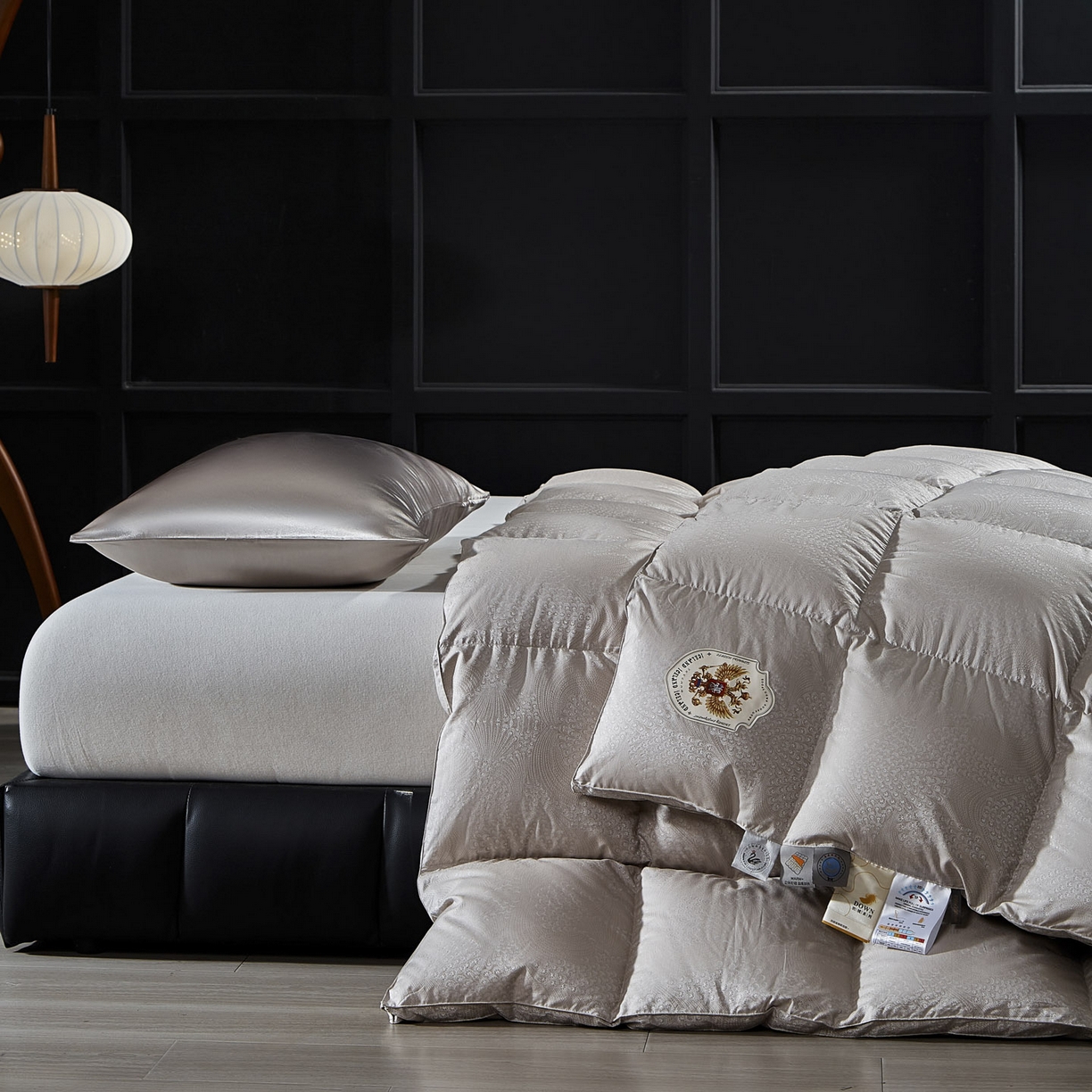 91家纺网 家纺一手货源 找家纺 暖羽屋羽绒馆 2025新款95鸭绒95绒子含量超精密金银丝大提花冬被羽绒被子双人羽绒春秋被芯 费罗娜 咖