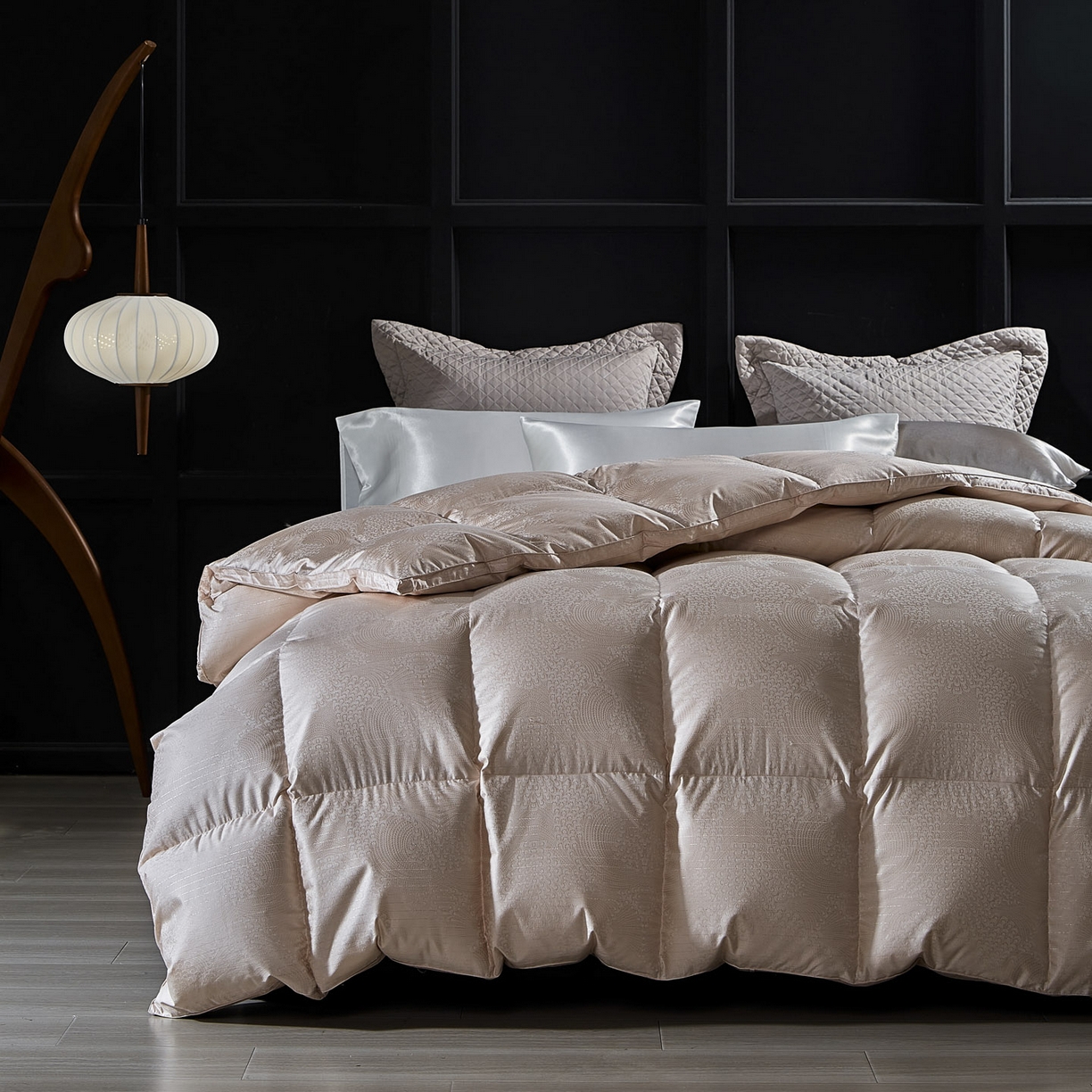 91家纺网 家纺一手货源 找家纺 （总）暖羽屋羽绒馆 2025新款95鸭绒95绒子含量超精密金银丝大提花冬被羽绒被子双人羽绒春秋被芯