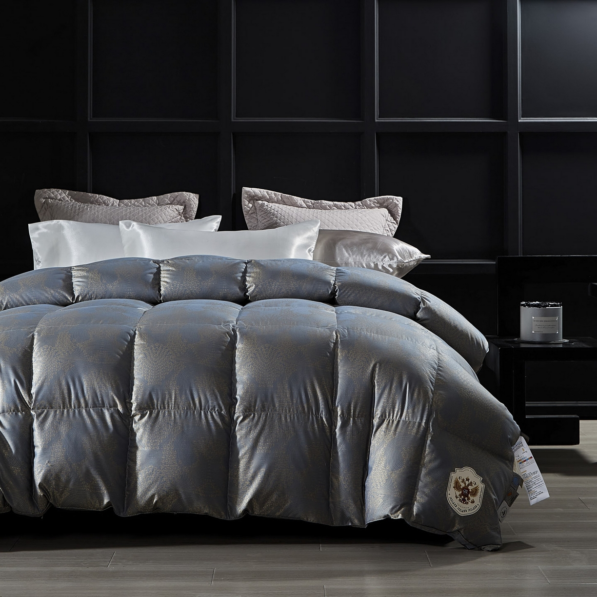 91家纺网 家纺一手货源 找家纺 暖羽屋羽绒馆 2025新款95鸭绒95绒子含量超精密金银丝大提花冬被羽绒被子双人羽绒春秋被芯 费罗娜 蓝