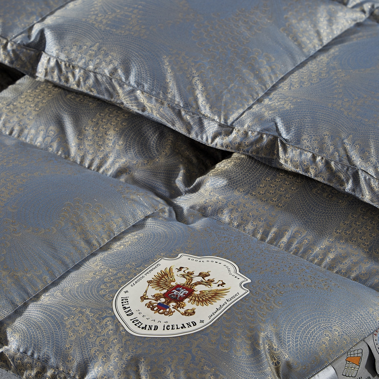 91家纺网 家纺一手货源 找家纺 暖羽屋羽绒馆 2025新款95鸭绒95绒子含量超精密金银丝大提花冬被羽绒被子双人羽绒春秋被芯 费罗娜 蓝